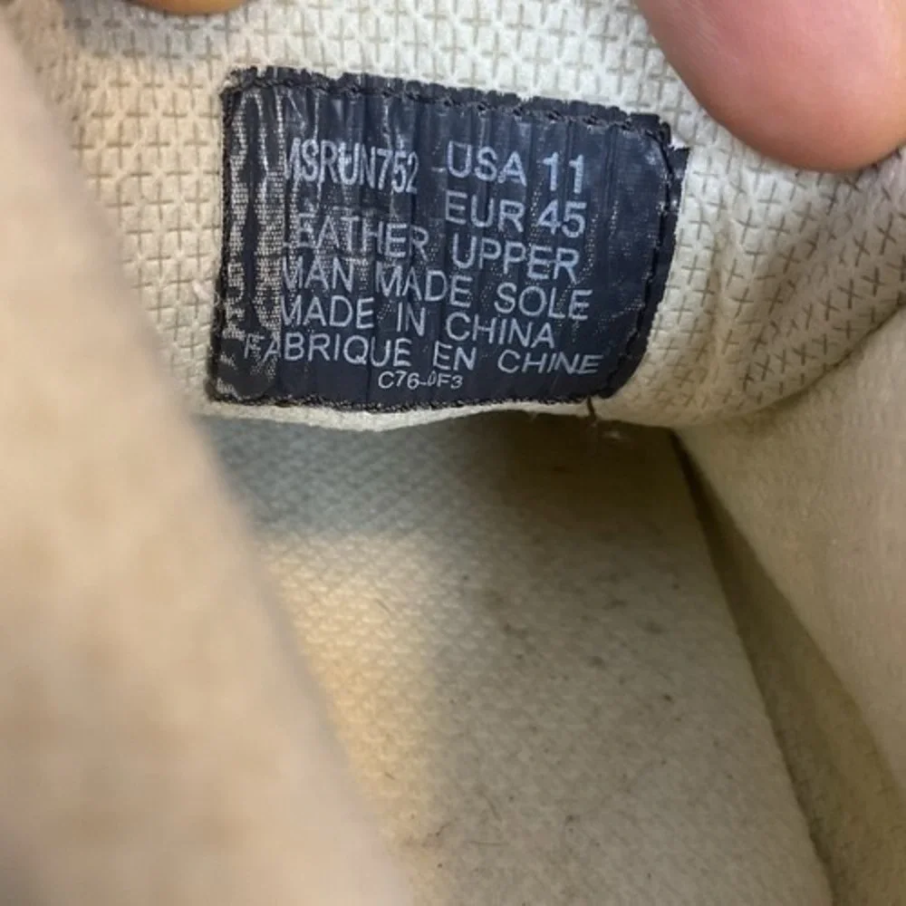 Lugz tan lace